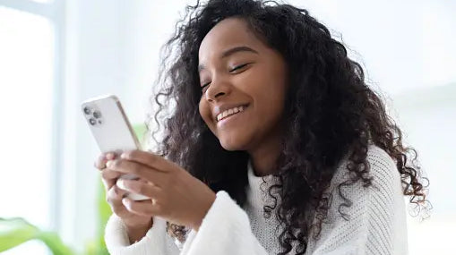Nurturing a Healthy Relationship with Social Media: A Guide for Girls